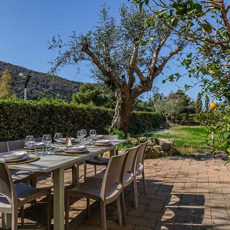 Villa Acquasalata Nisporto Eksteriør billede