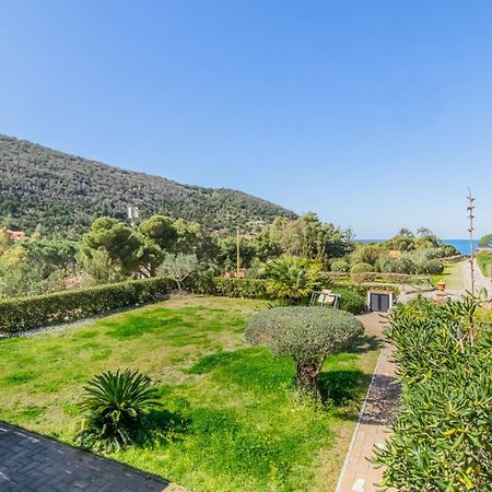 Villa Acquasalata Nisporto Eksteriør billede