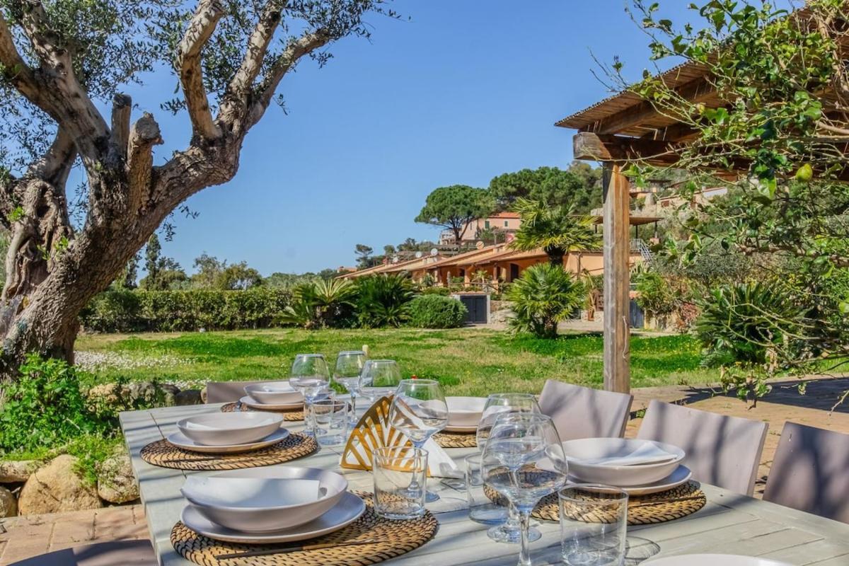 Villa Acquasalata Nisporto Eksteriør billede