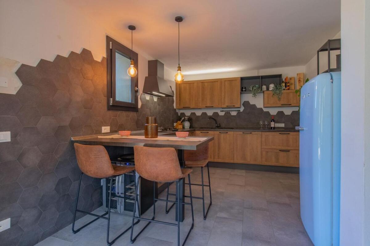 Villa Acquasalata Nisporto Eksteriør billede